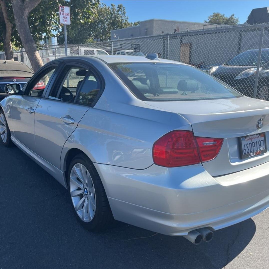 2011 BMW 3 Series 328i
